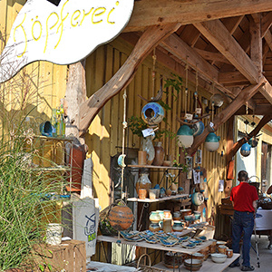 Die Töpferei zieht auf den Bauckhof Stütensen